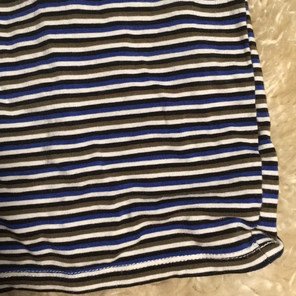 Crop top - Picture 2 of 3